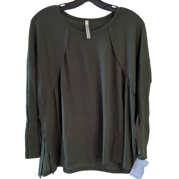 NWT Forgotten Grace Top - Picture 1 of 5